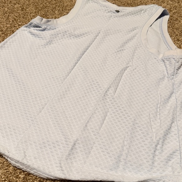 Calia pale blue textured tank top w/ribbed trim at neck & arms (M) - EUC! - Picture 9 of 10